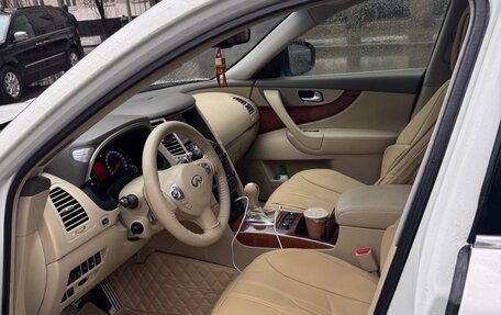 Infiniti FX II, 2011 год, 1 800 000 рублей, 8 фотография