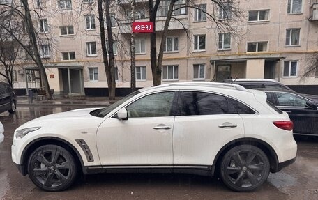 Infiniti FX II, 2011 год, 1 800 000 рублей, 3 фотография