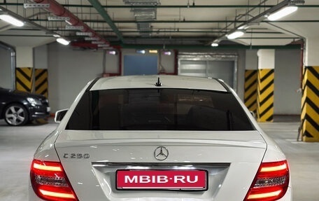 Mercedes-Benz C-Класс, 2013 год, 1 800 000 рублей, 4 фотография