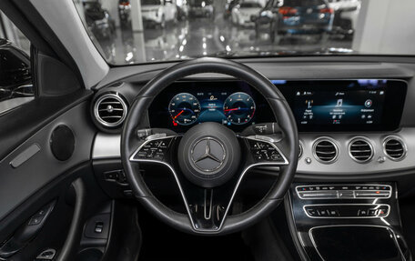 Mercedes-Benz E-Класс, 2020 год, 2 750 000 рублей, 10 фотография