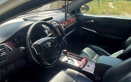 Toyota Camry, 2014 год, 1 550 000 рублей, 6 фотография