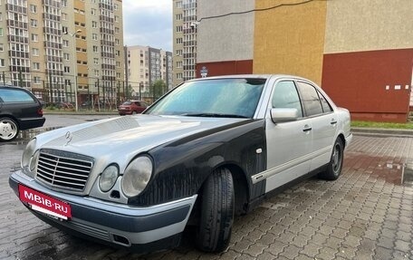 Mercedes-Benz E-Класс, 1999 год, 300 000 рублей, 3 фотография