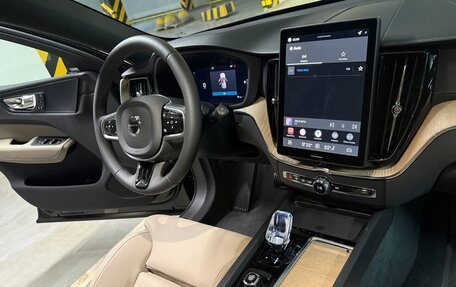 Volvo XC60 II, 2025 год, 6 100 000 рублей, 7 фотография