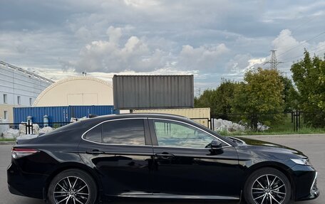 Toyota Camry, 2019 год, 2 400 000 рублей, 4 фотография