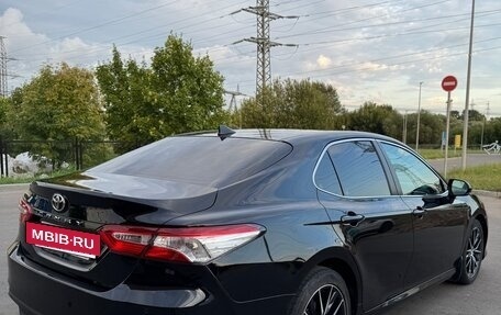 Toyota Camry, 2019 год, 2 400 000 рублей, 5 фотография