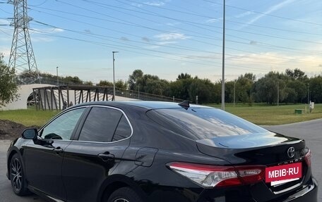 Toyota Camry, 2019 год, 2 400 000 рублей, 7 фотография