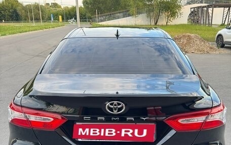 Toyota Camry, 2019 год, 2 400 000 рублей, 6 фотография