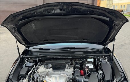 Toyota Camry, 2019 год, 2 400 000 рублей, 9 фотография