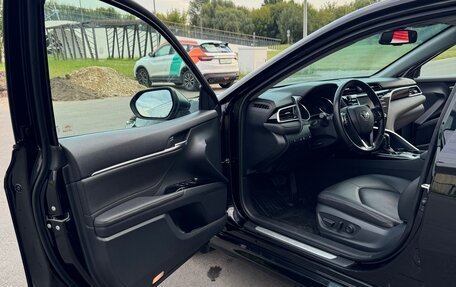 Toyota Camry, 2019 год, 2 400 000 рублей, 11 фотография