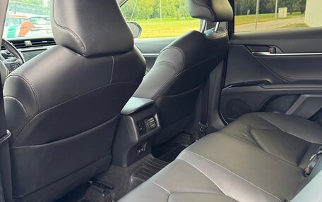 Toyota Camry, 2019 год, 2 400 000 рублей, 19 фотография