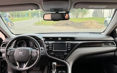 Toyota Camry, 2019 год, 2 400 000 рублей, 20 фотография