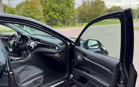 Toyota Camry, 2019 год, 2 400 000 рублей, 13 фотография