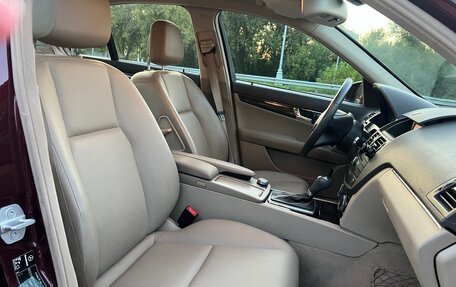 Mercedes-Benz C-Класс, 2008 год, 1 600 000 рублей, 12 фотография