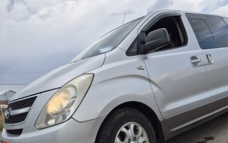Hyundai H-1 II рестайлинг, 2008 год, 1 400 000 рублей, 9 фотография
