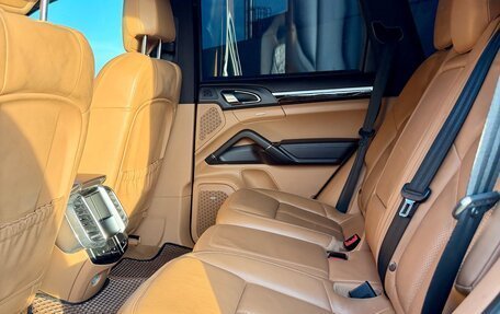 Porsche Cayenne III, 2013 год, 2 990 000 рублей, 29 фотография