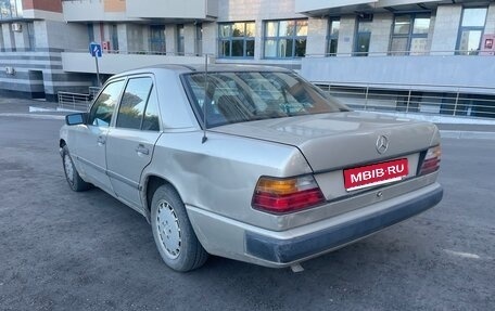 Mercedes-Benz W124, 1986 год, 170 000 рублей, 1 фотография