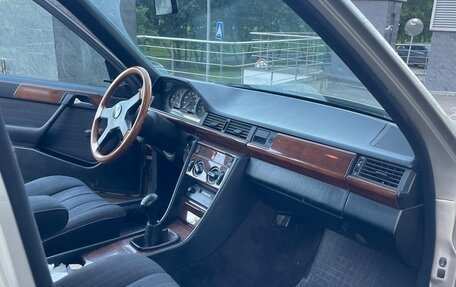 Mercedes-Benz W124, 1986 год, 170 000 рублей, 17 фотография