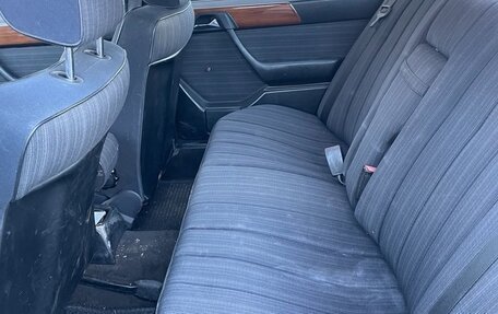 Mercedes-Benz W124, 1986 год, 170 000 рублей, 21 фотография