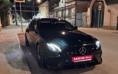 Mercedes-Benz E-Класс, 2019 год, 2 550 000 рублей, 3 фотография