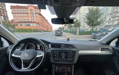 Volkswagen Tiguan II, 2021 год, 2 430 000 рублей, 7 фотография