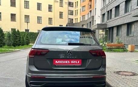 Volkswagen Tiguan II, 2021 год, 2 430 000 рублей, 8 фотография