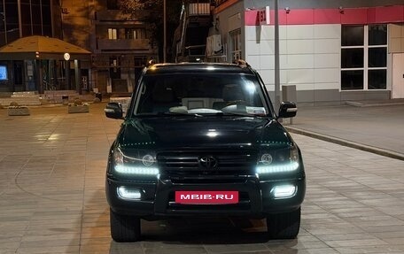 Toyota Land Cruiser 100 рестайлинг 2, 2003 год, 1 135 000 рублей, 2 фотография