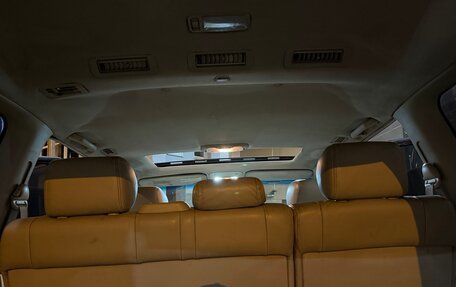 Toyota Land Cruiser 100 рестайлинг 2, 2003 год, 1 135 000 рублей, 19 фотография