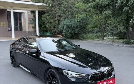 BMW 8 серия, 2021 год, 6 200 000 рублей, 4 фотография