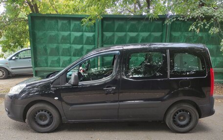 Peugeot Partner II рестайлинг 2, 2011 год, 593 000 рублей, 2 фотография