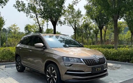 Skoda Karoq I, 2023 год, 1 995 000 рублей, 2 фотография
