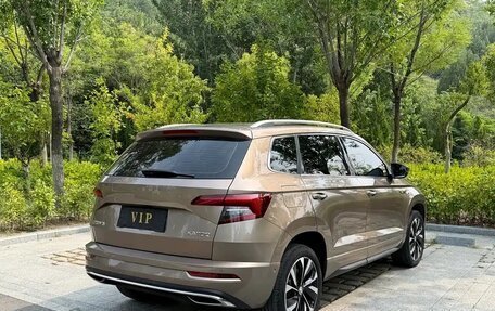 Skoda Karoq I, 2023 год, 1 995 000 рублей, 3 фотография