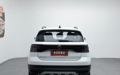 Volkswagen T-Cross I, 2023 год, 1 200 000 рублей, 4 фотография