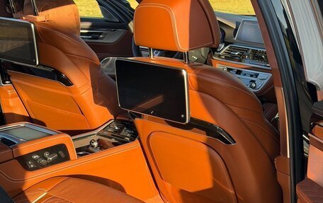 BMW 7 серия, 2019 год, 6 700 000 рублей, 14 фотография