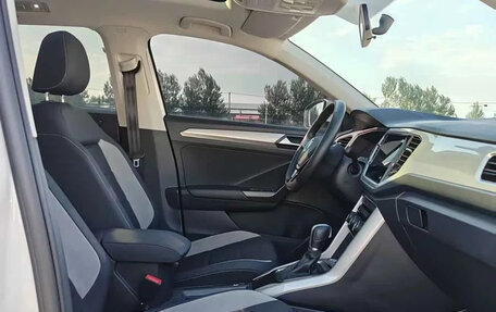 Volkswagen T-Roc I, 2023 год, 1 400 000 рублей, 11 фотография