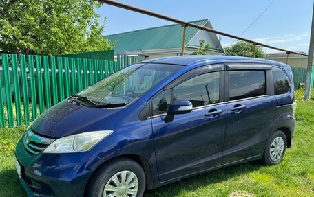 Honda Freed I, 2013 год, 1 150 000 рублей, 6 фотография