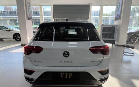 Volkswagen T-Roc I, 2023 год, 1 439 000 рублей, 6 фотография
