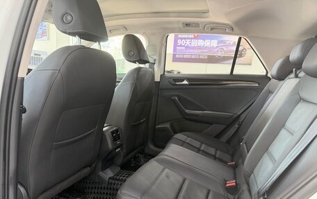 Volkswagen T-Roc I, 2023 год, 1 439 000 рублей, 13 фотография