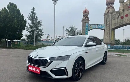 Skoda Octavia IV, 2023 год, 2 050 000 рублей, 1 фотография
