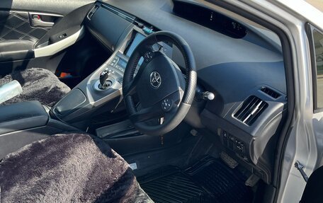 Toyota Prius, 2012 год, 930 000 рублей, 11 фотография