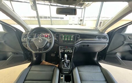 Volkswagen T-Roc I, 2023 год, 1 447 000 рублей, 7 фотография