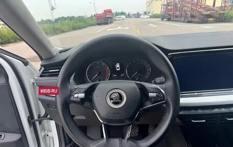 Skoda Octavia IV, 2023 год, 2 050 000 рублей, 11 фотография
