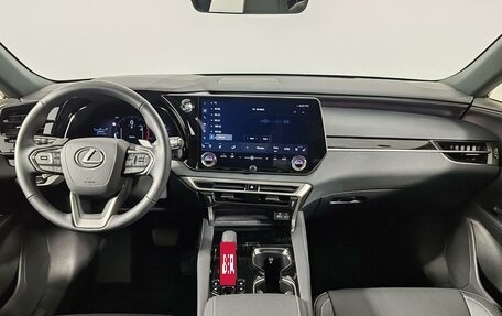 Lexus RX IV рестайлинг, 2025 год, 8 600 000 рублей, 13 фотография