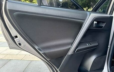 Toyota RAV4, 2019 год, 2 150 002 рублей, 11 фотография