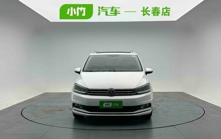 Volkswagen Touran III, 2023 год, 1 550 000 рублей, 1 фотография