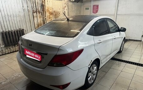 Hyundai Solaris II рестайлинг, 2015 год, 480 000 рублей, 3 фотография