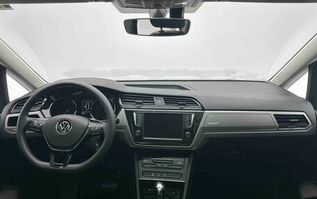 Volkswagen Touran III, 2023 год, 1 550 000 рублей, 7 фотография