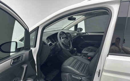 Volkswagen Touran III, 2023 год, 1 550 000 рублей, 8 фотография