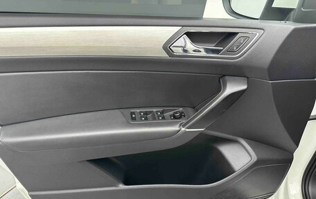 Volkswagen Touran III, 2023 год, 1 550 000 рублей, 14 фотография
