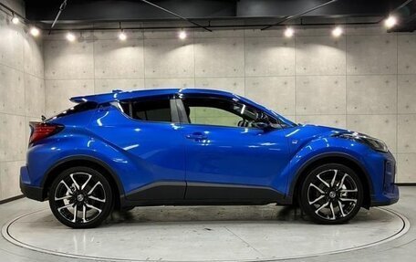 Toyota C-HR I рестайлинг, 2022 год, 1 500 666 рублей, 10 фотография