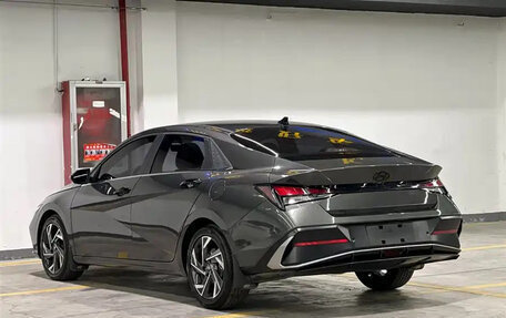 Hyundai Elantra, 2025 год, 1 600 000 рублей, 4 фотография